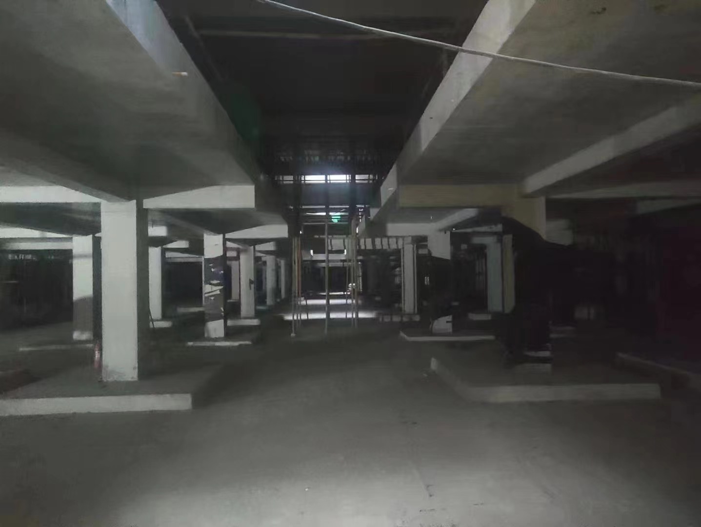 文山山东又一个上海博普LOFT车库拔地而起